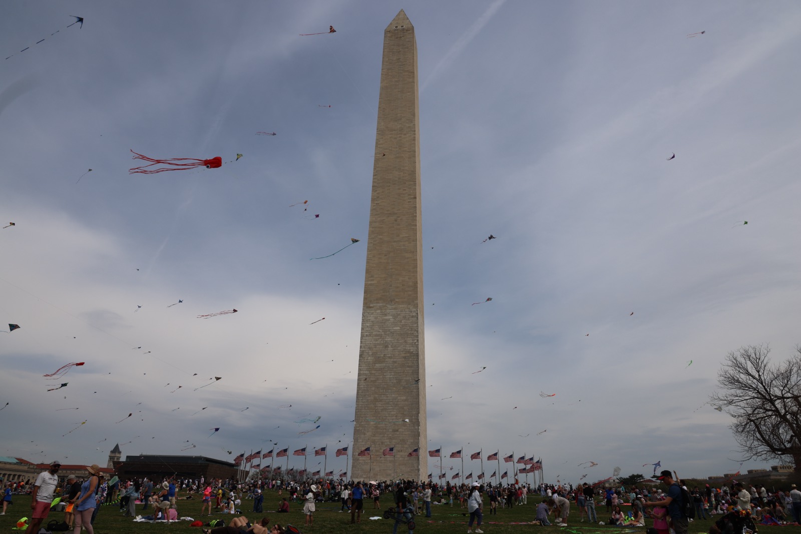 Washington Monument during the kite festival