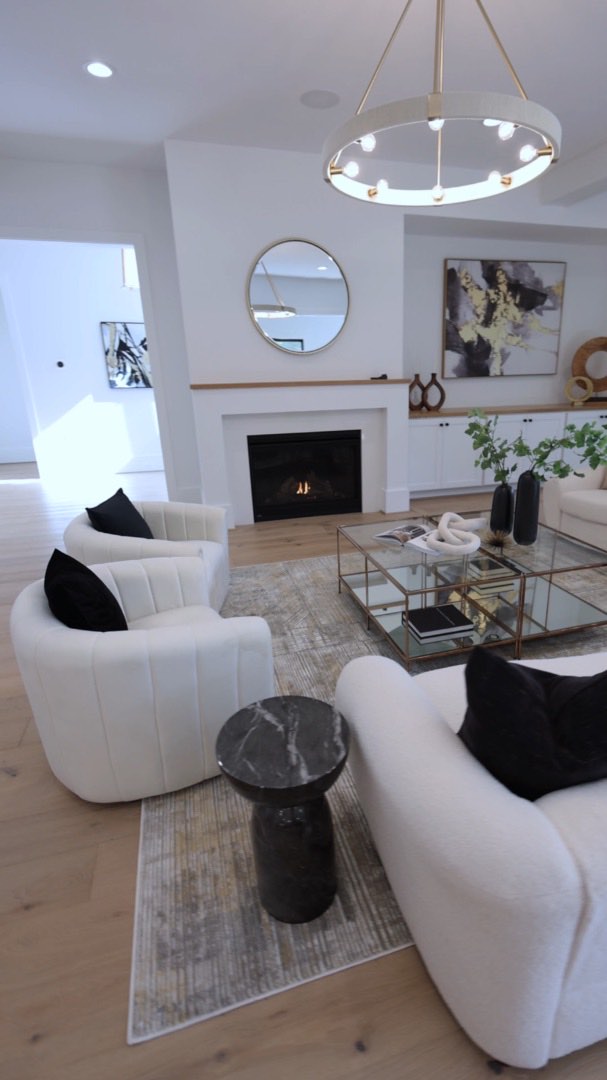 10009 Murnane St — Listing film